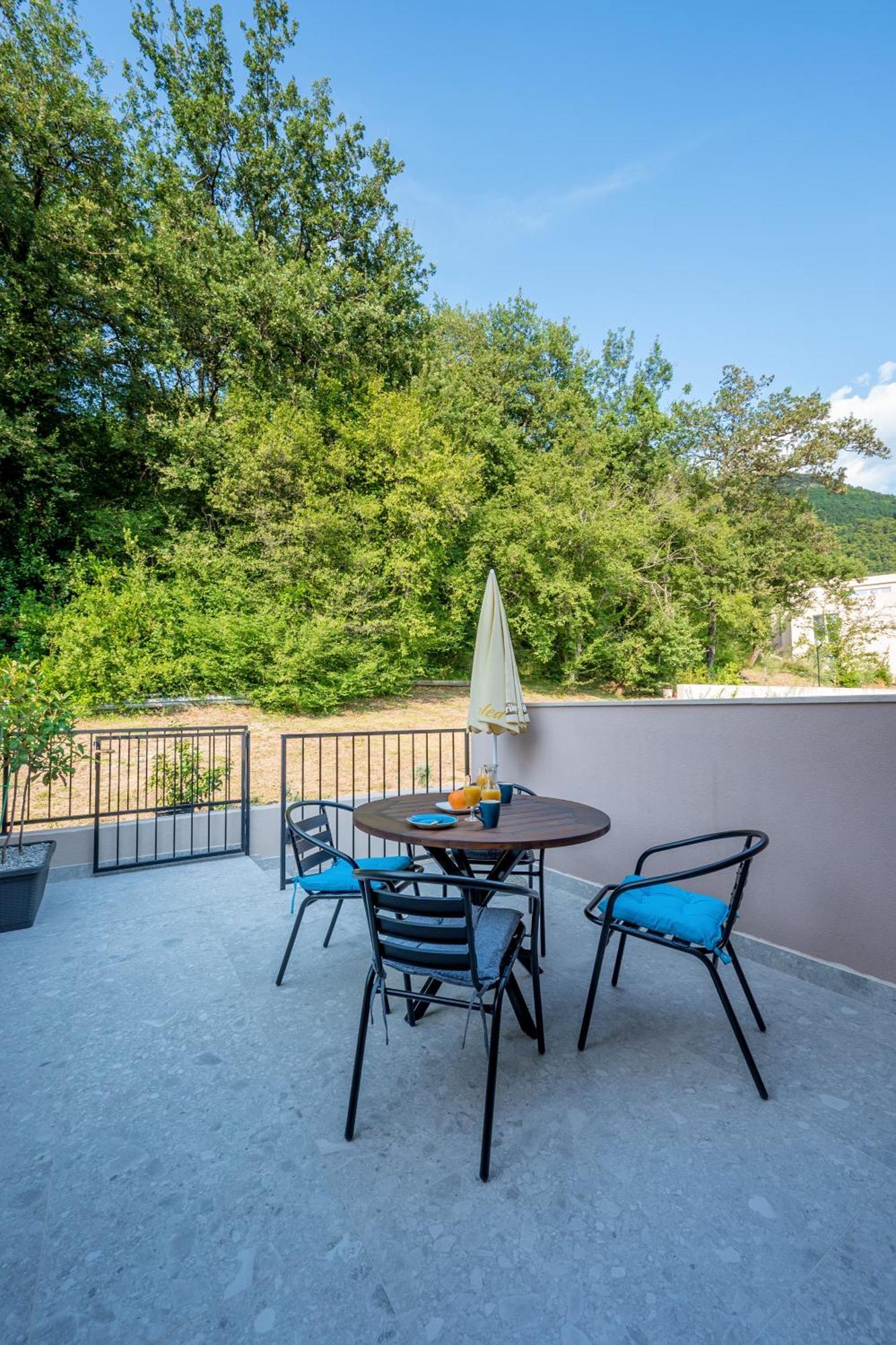 Appartement En Chene โกตอร์ ภายนอก รูปภาพ